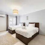 The Hospitable 2Bdr Apt 5 Min From Cai Airport