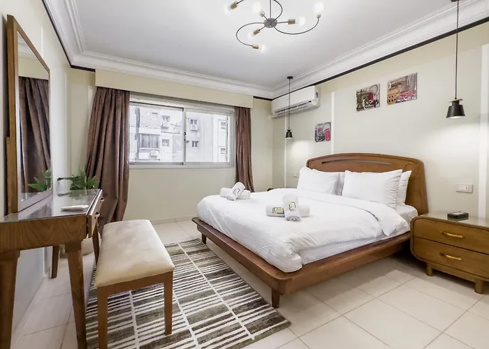 The Hospitable 2Bdr Apt 5 Min From Cai Airport