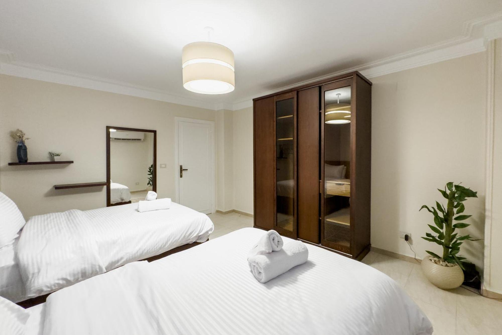 The Hospitable 2bdr 5 Min From Cai Airport Apartment *